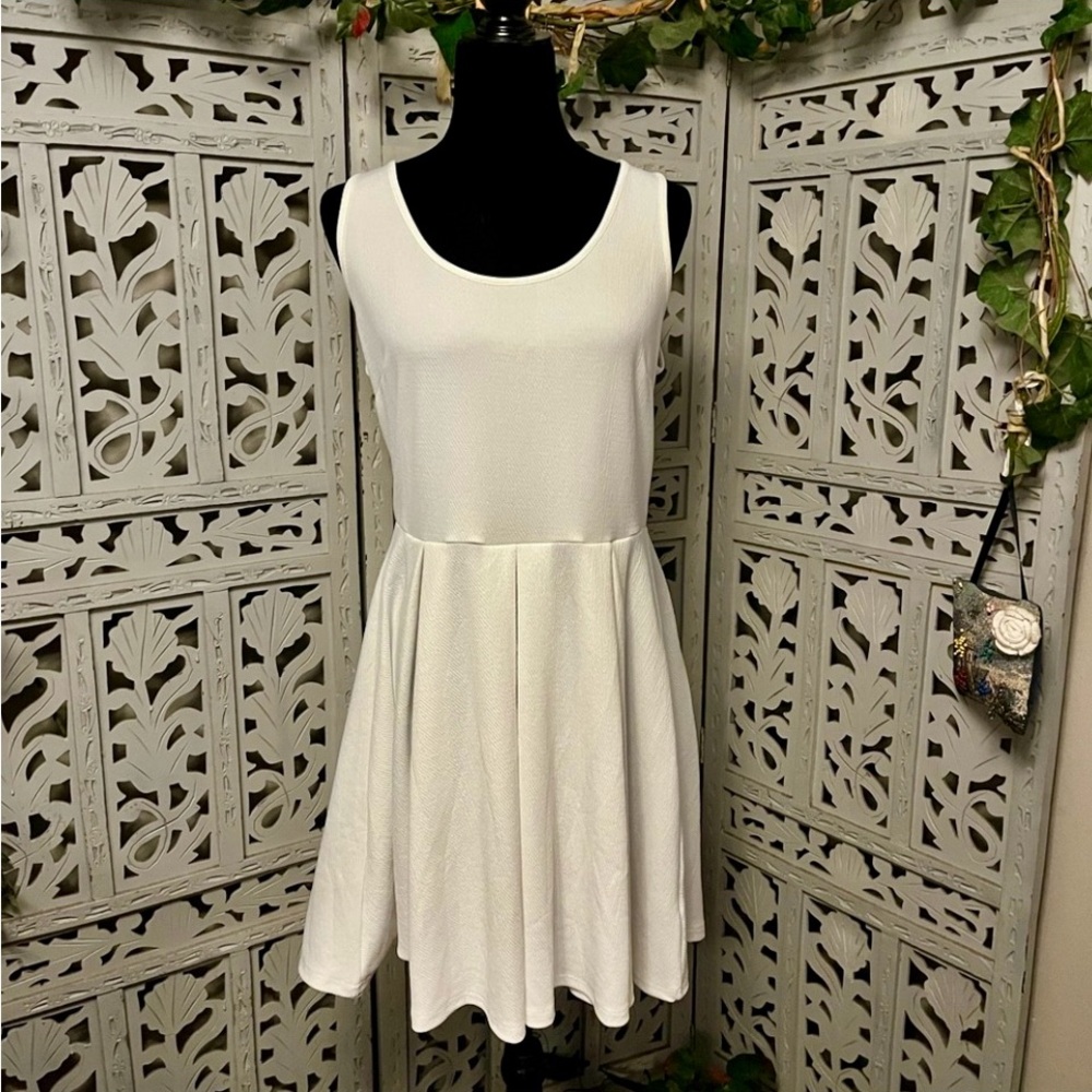 NWT! WHITE MARK WONDERFUL WHITE FIT & FLARE SLEEVELESS NICE MIDI DRESS